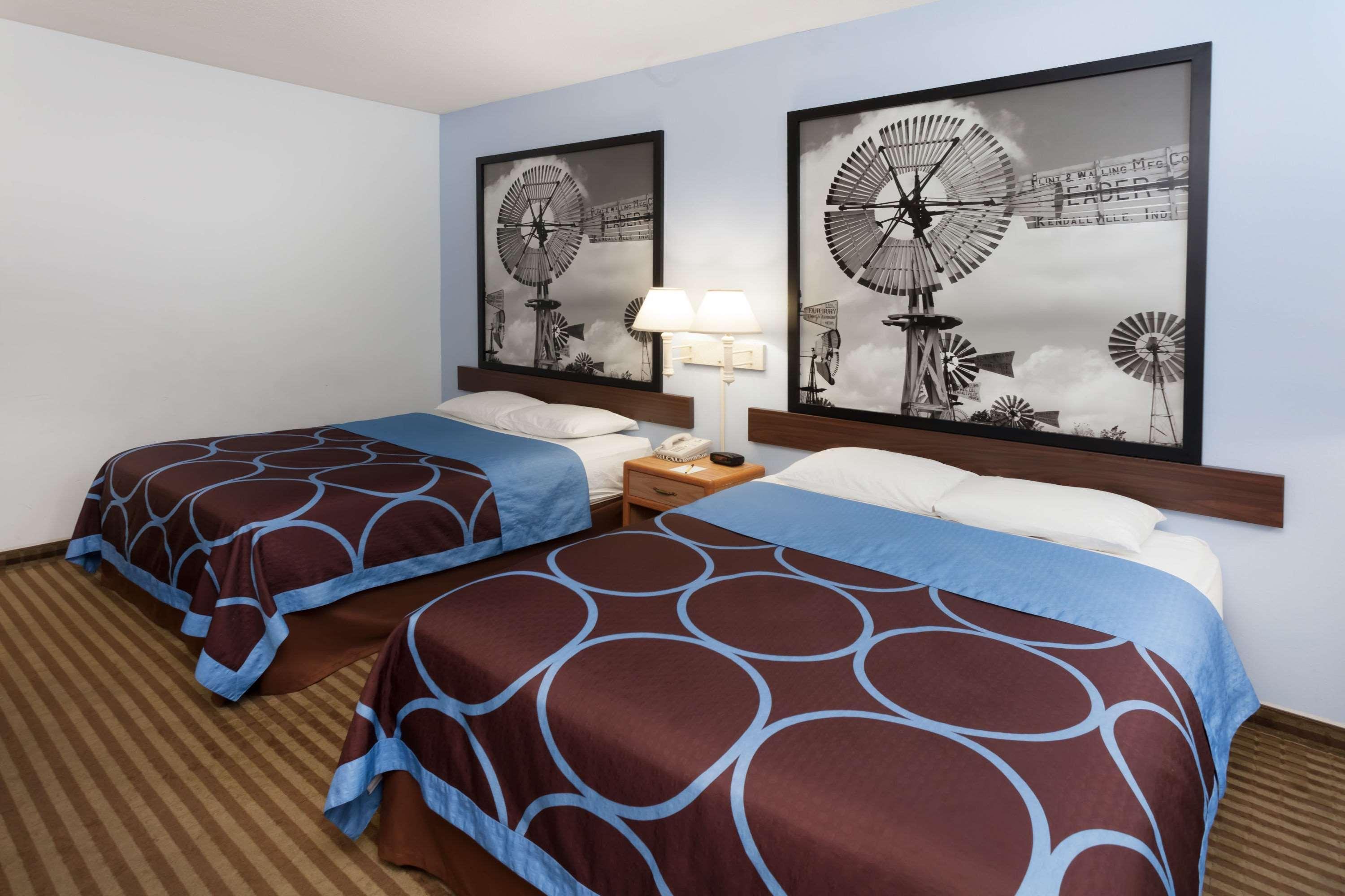 Hotel Super 8 By Wyndham Huntington Zewnętrze zdjęcie
